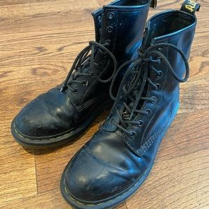 Doc Marten 1460 Womens smooth leather lace up boots